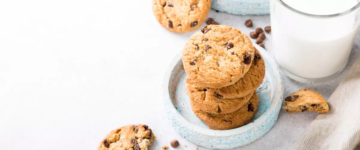 Galletas con chips de chocolate y nuez