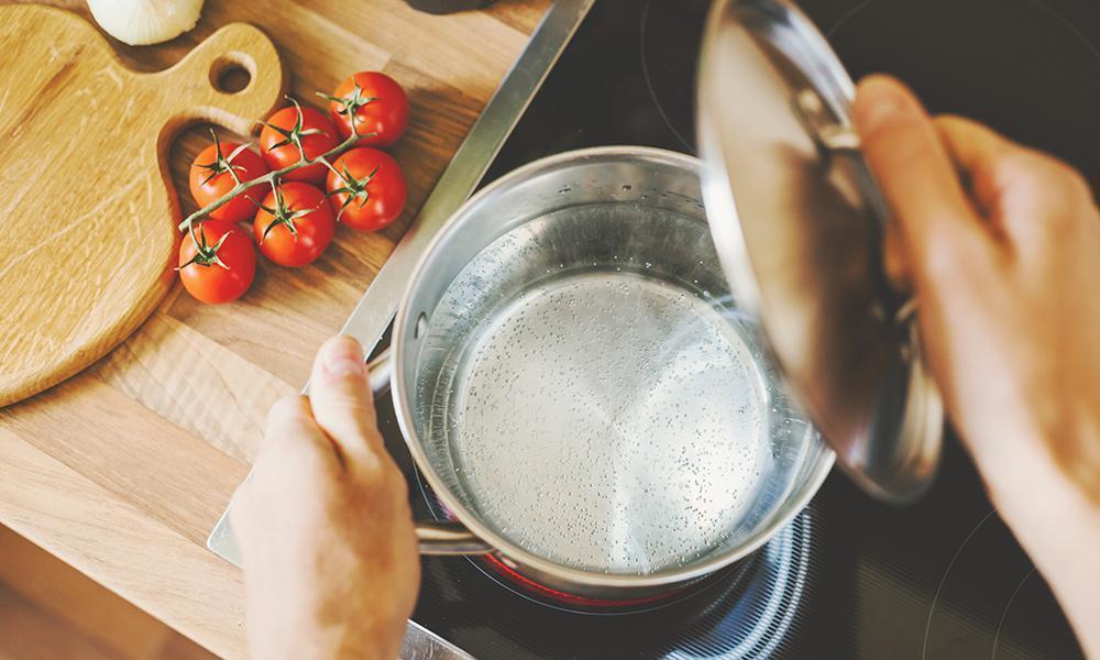 Baño de maría, una técnica útil y fácil en la cocina