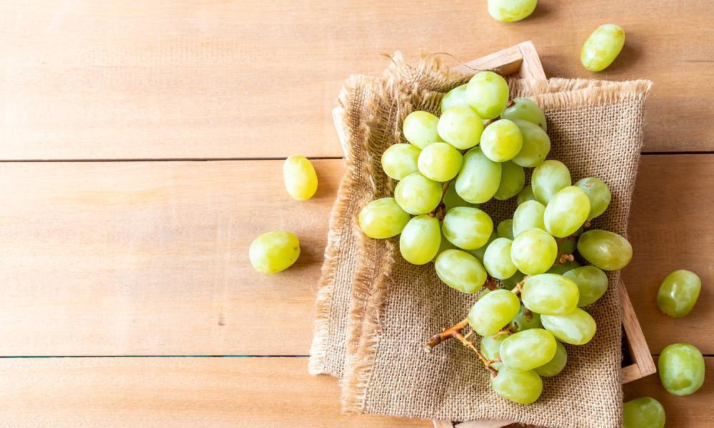 Características  de las distintas variedades de uvas de mesa blancas, amarillas o doradas.